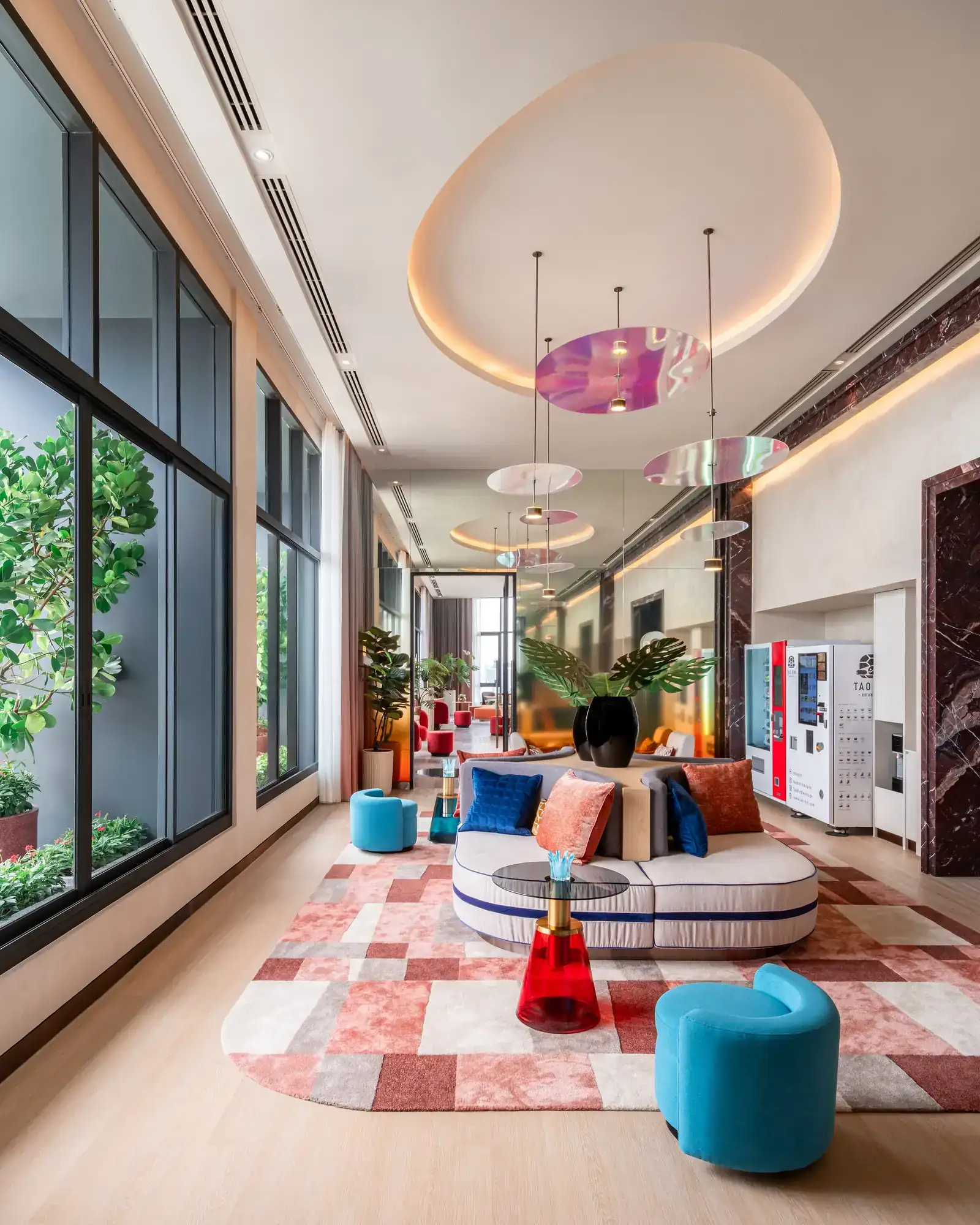 THE BASE Urban Rama 9（Sansiri 开发，位于泰国Bangkok）的共享办公区